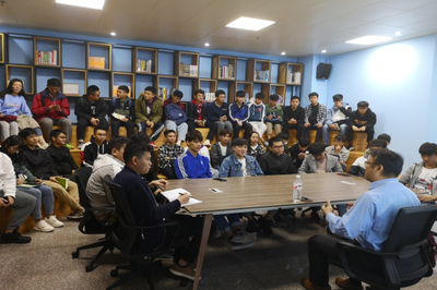 機(jī)電與質(zhì)量技術(shù)工程學(xué)院黃孝平教授圖書館開展學(xué)科與工程技術(shù)咨詢服務(wù)